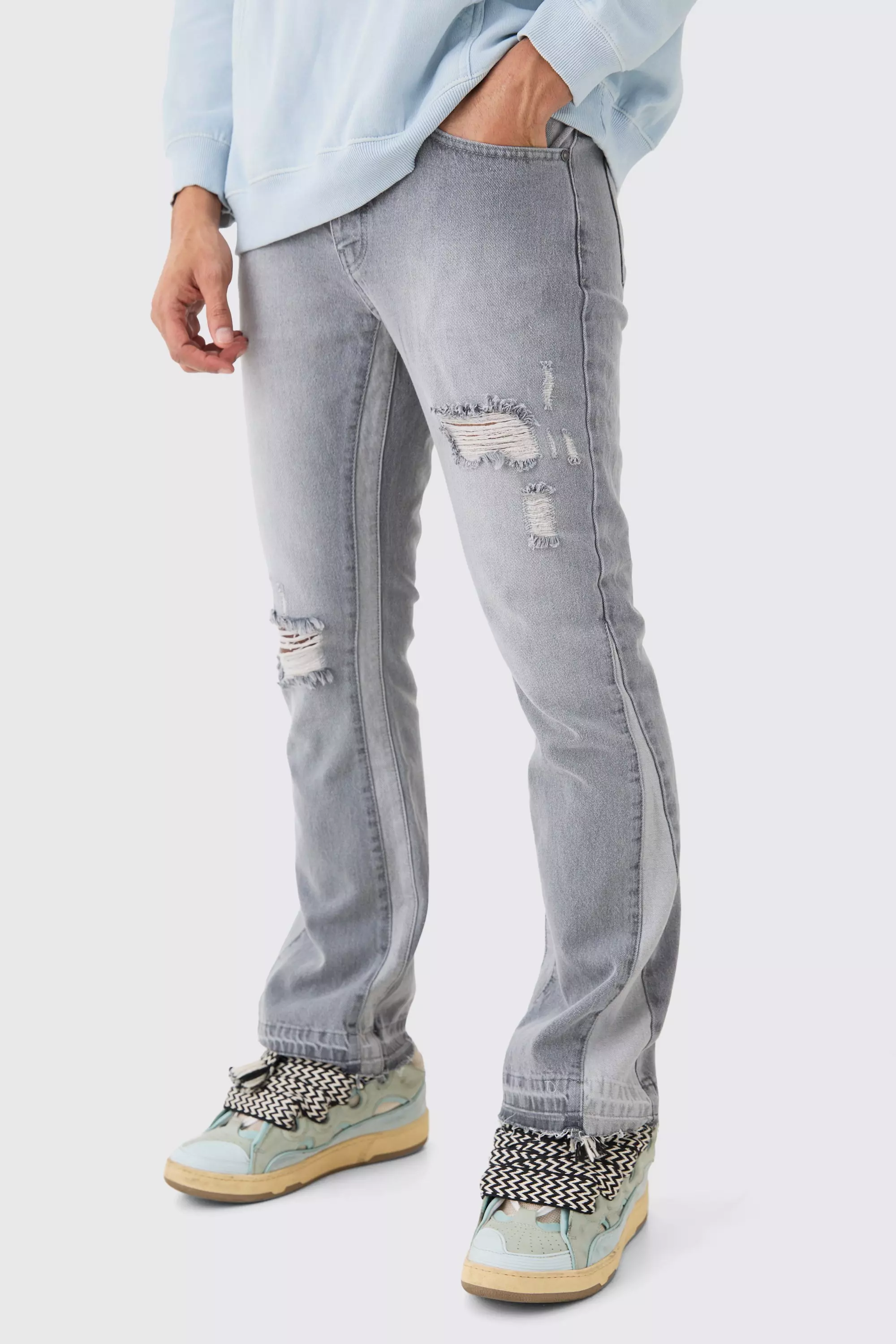 Light wash best sale distressed jeans men